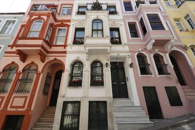 101 Brand NEW Old City Center With Terrace