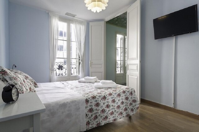 Rambla Paris Apartment