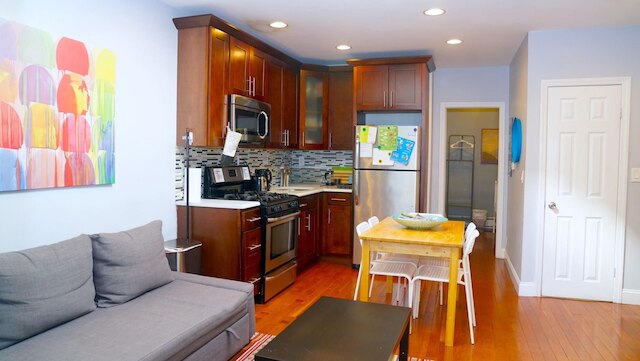 ブルックリン 3 ベッドルームズ ニア サブウェイズ