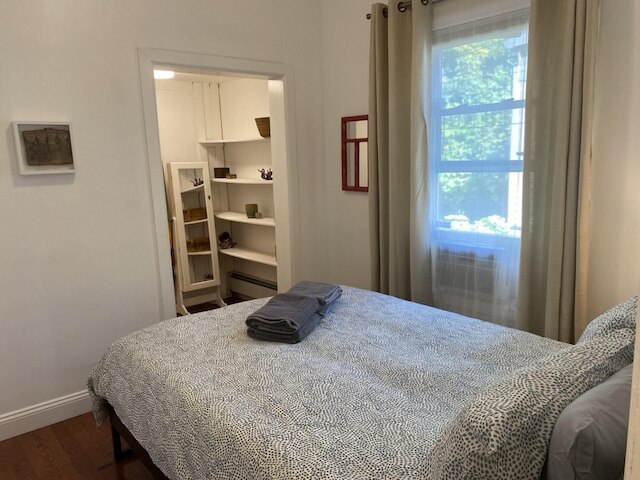 スペーシャス 2 ベッドルーム ニア サブウェイ