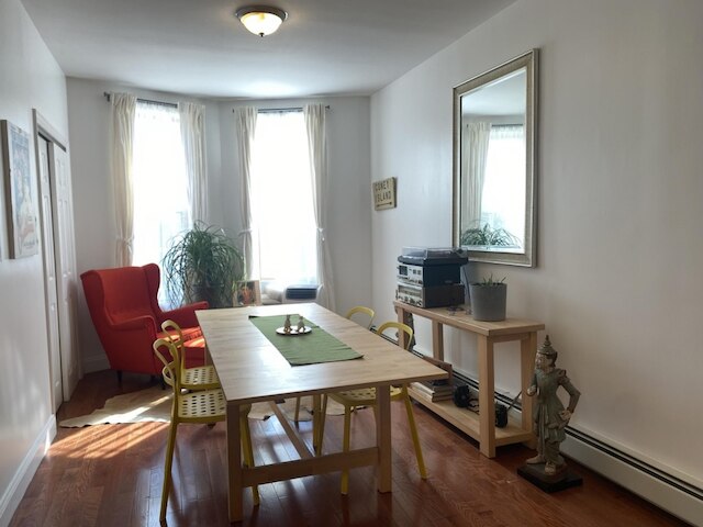 スペーシャス 2 ベッドルーム ニア サブウェイ