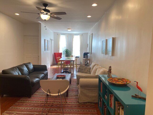 スペーシャス 2 ベッドルーム ニア サブウェイ