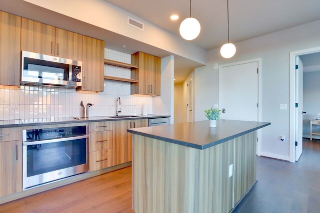 Prime Metro Proximity Condo at Clarendon