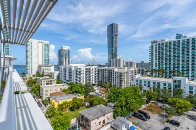 モダン 1 ベッドルーム アパートメント イン エッジウォーター フリー パーキング