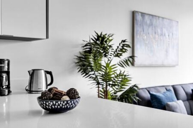 Modern 1BR Apt In Edgewater Free Parking