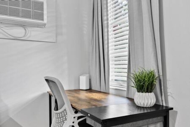 427 NE 107th スタジオ 6 ベッドルーム 3 バスルーム 7 ベッド プール パーキング 2 キッチン