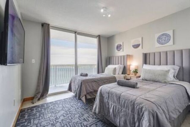 ブリッケル 3802 ピクチャレスク ベイビューズ プール スリープス 8 ジム