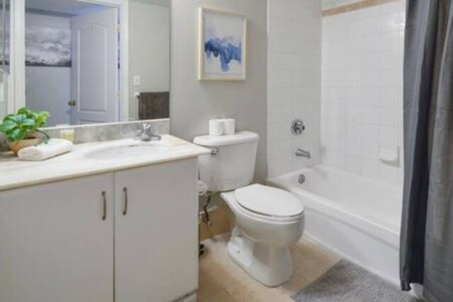 ブリッケル 3802 ピクチャレスク ベイビューズ プール スリープス 8 ジム