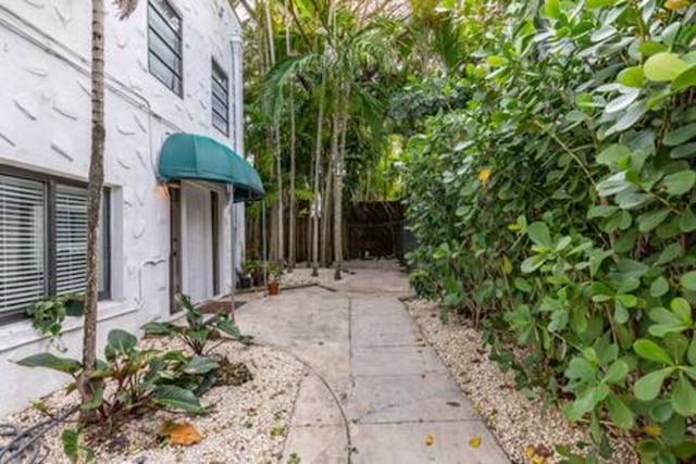 1720 ワ キー 1B 4クイーンベッド スリープ 8 プール パーキング WiFi パティオ