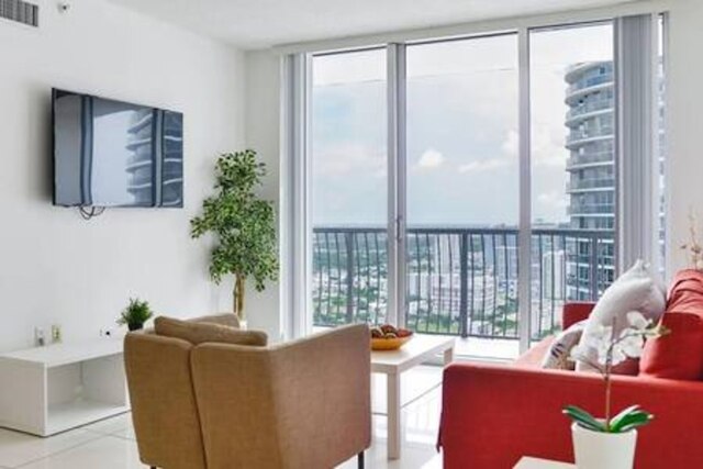 Waterfront 1BR w Bay Views Balcony Full Kitchen