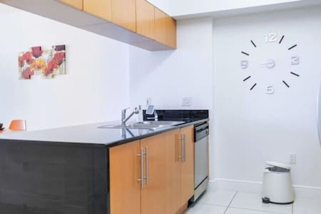 Waterfront 1BR w Bay Views Balcony Full Kitchen