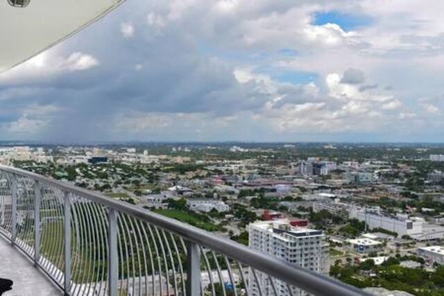 Waterfront 1BR w Bay Views Balcony Full Kitchen