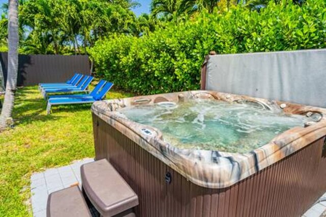 437 NE 107th Pool Hot Tub Patio 5 Bedrooms 3 Baths Parking