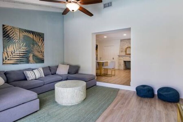 437 NE 107th Pool Hot Tub Patio 5 Bedrooms 3 Baths Parking