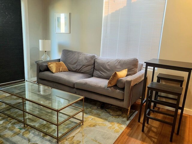 Indoor and Outdoor Venice Beach Living