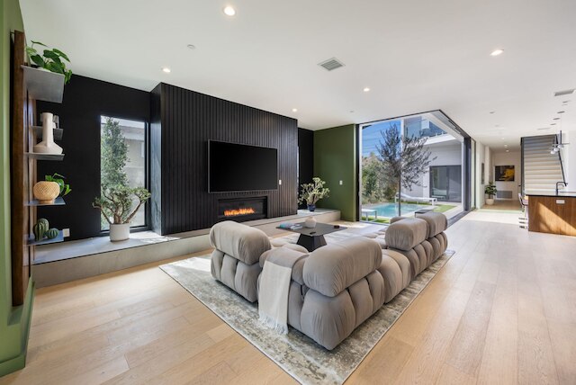 The Bella Villa 2 in Venice