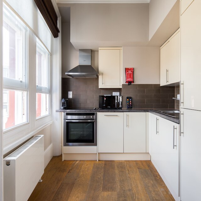 ブライト コベントガーデン スタジオ - ネットフリックス ネスプレッソ