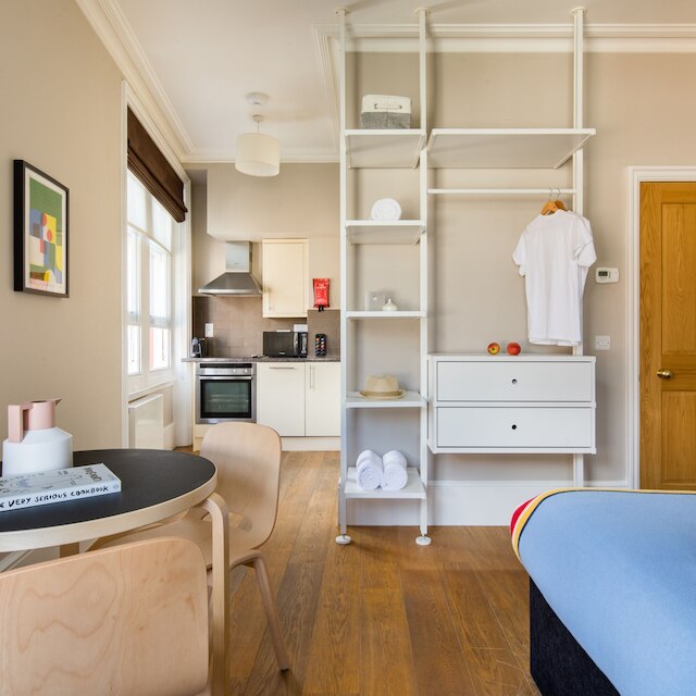 ブライト コベントガーデン スタジオ - ネットフリックス ネスプレッソ