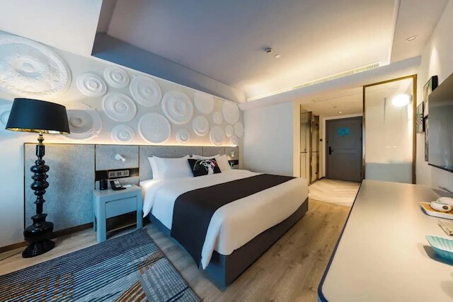 Shanghai Lujiazui BaBaiBan LANOU Hotel