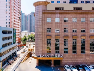 Shanghai Lujiazui BaBaiBan LANOU Hotel