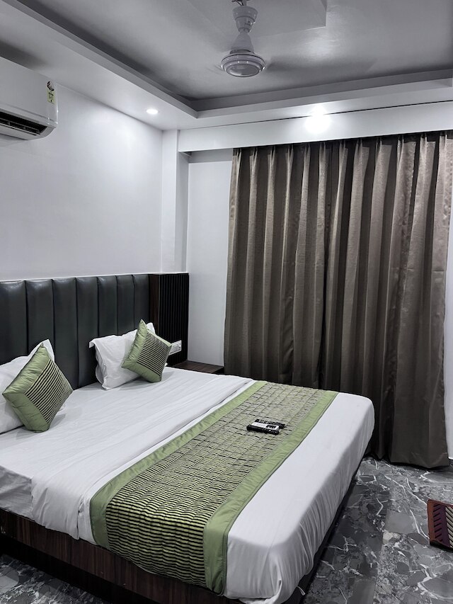 ハヴェリヤ ホームズ BB レジデンシー