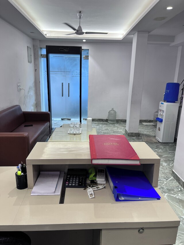 ハヴェリヤ ホームズ BB レジデンシー