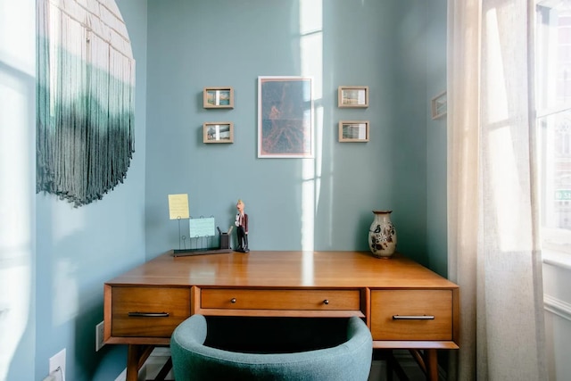 Airy Greenwich Retreat With Private Deck