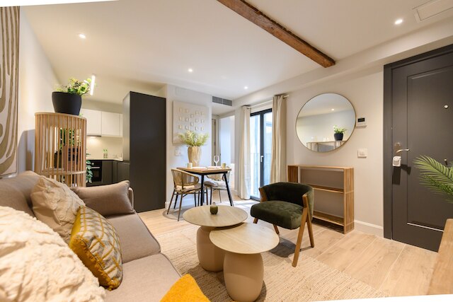 M Enc132 Acogedora Vivienda en La Latina una de