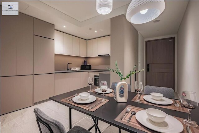 ザ メトロポール オペラ デラックス レジデンス