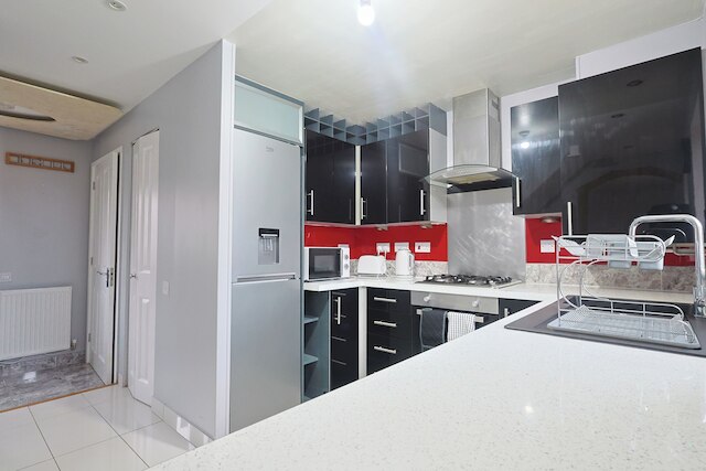 マンチェスター 3 ベッズ スリープス 6 ウィズ オンサイト パーキング