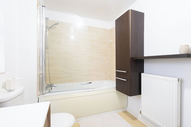 マンチェスター 3 ベッズ スリープス 6 ウィズ オンサイト パーキング