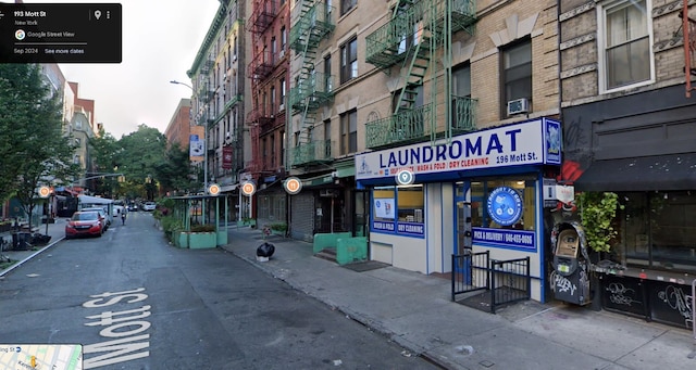 Quirky Cozy Loft Soho Little Italy - Sleeps 4