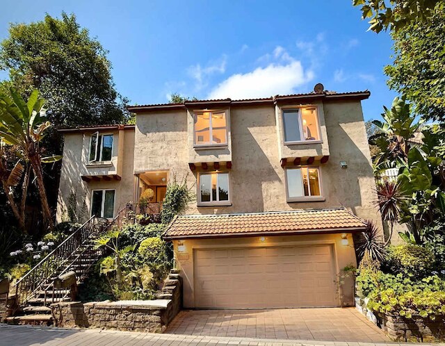 アルーラ スタジオシティ メディタレニアン ウィズ プライベートプール