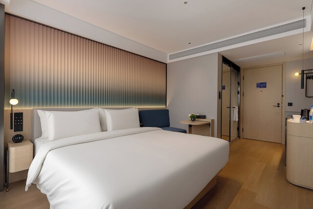 CYBO Station SSAW Shangpin Hotel