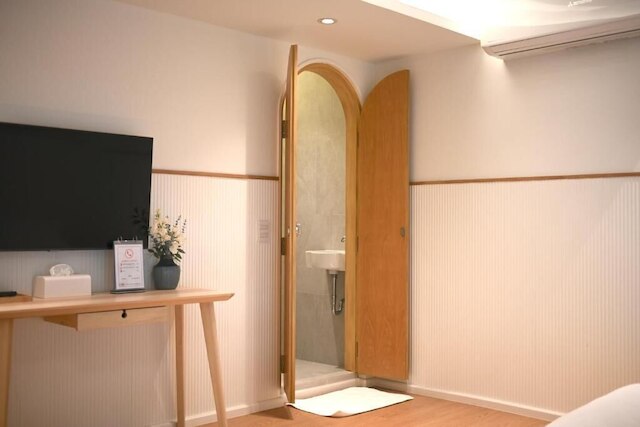 ヴァエ ヴィエン シーロム