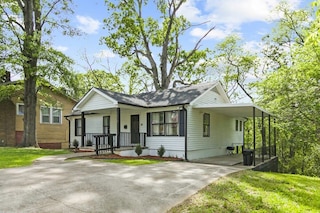 21st Street Evergreen Charm