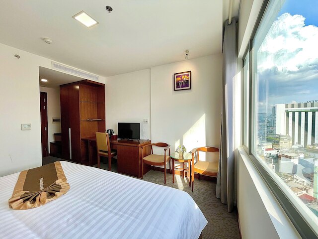 ニャ カック トン リエン ドアン