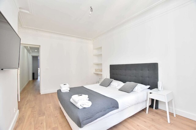 Charming 1br/4p Apartment - Louvre Museum