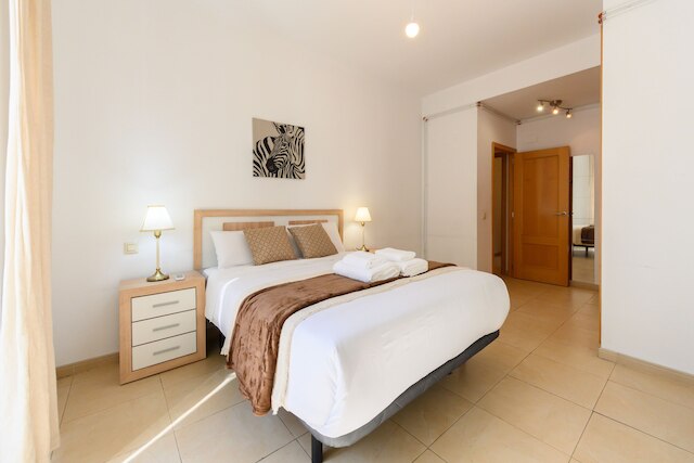 M Din133b アパルタメント デ 2 ドルミトリオス ア パソス デ