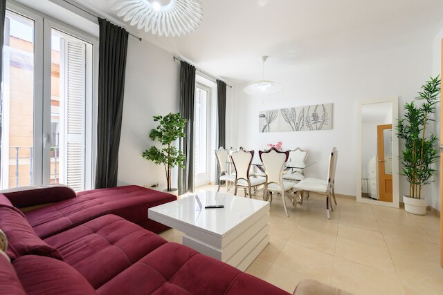 M Din133b アパルタメント デ 2 ドルミトリオス ア パソス デ