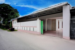 ホテル O メダン ニア サン プラザ フォーマリー メダン バル ハウス