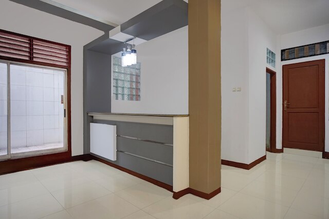 ホテル O メダン ニア サン プラザ フォーマリー メダン バル ハウス