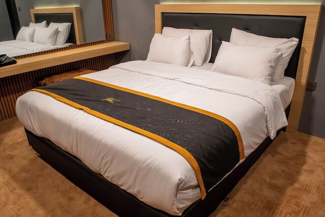 クラサン リバーサイド リゾート ジョグジャ