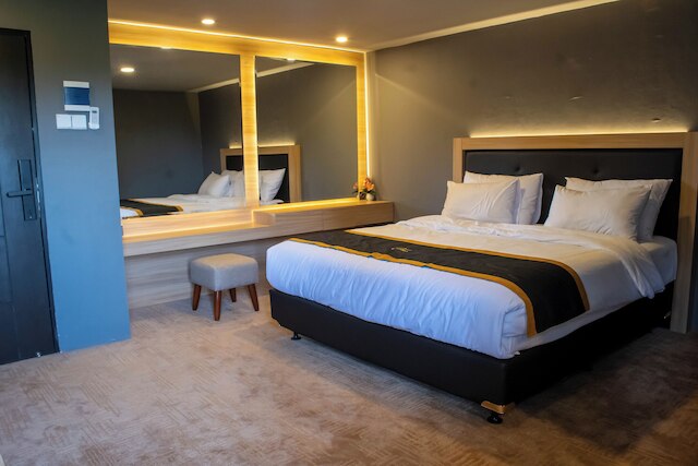 クラサン リバーサイド リゾート ジョグジャ