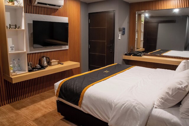 クラサン リバーサイド リゾート ジョグジャ