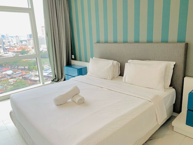 KLCC プラチナム バイ RR