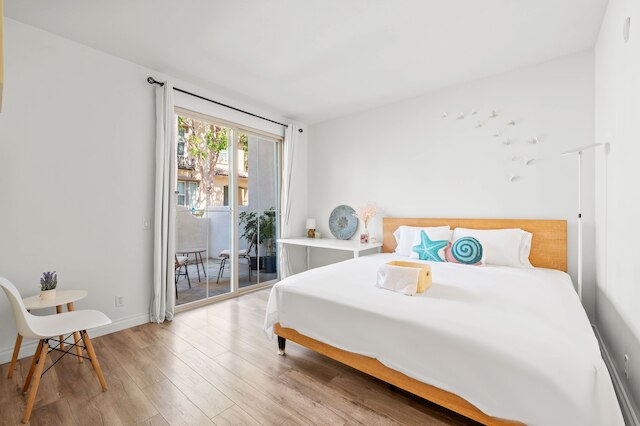 プライベート エントリー コージー スイート ウィズ パティオ バス キチネット