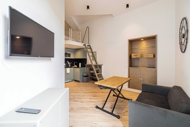 エアコン メザニン アパートメント 1ベッドルーム/2人 - プラス ガリバルディ