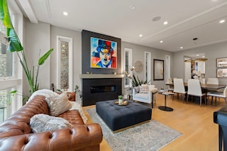 Stunning 5BR Home With 2 Rooftops Sauna Hot Tub