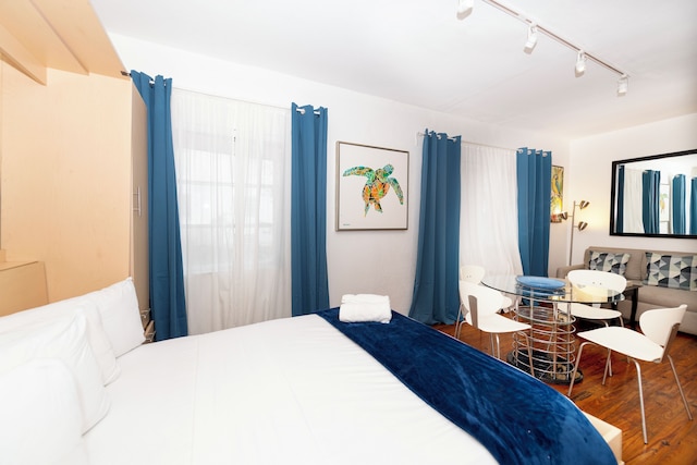 Collins Beach Apartments